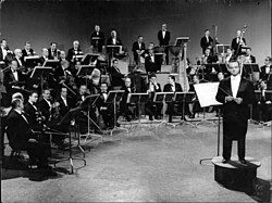 Piazzolla & his orchestra at television network Canal13 in 1963