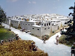 A model of Çatalhöyük, a commonly cited example of a proto-city, 7300 BC