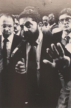 Lula speaking at the plenary of the Chamber of Deputies, 1989
