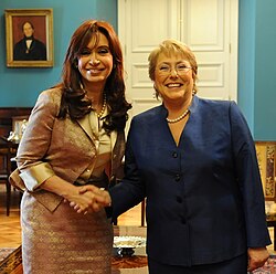 Fernández de Kirchner with Chilean president Michelle Bachelet