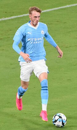 Palmer playing for Manchester City in 2023