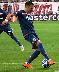 Jovičić in action for Red Star Belgrade in 2018 against Red Bull Salzburg
