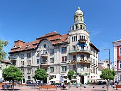 Credit Bank Palace, nowadays home of West City Radio[354]