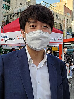 Lee Jun-seok is one of the most representative idaenam politicians of South Korea.
