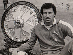 El Khatib with the 1976–77 League championship