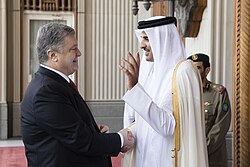 Sheikh Tamim bin Hamad Al Thani with Ukrainian President Petro Poroshenko in Qatar, 20 March 2018