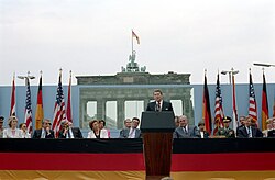 "Tear down this wall!" speech: Reagan speaking in front of the Brandenburg Gate, 12 June 1987