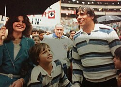 Miguel Marín at his farewell match on 6 June 1981, held at Estadio Azteca against Guadalajara. Regarded as one of Cruz Azul's greatest icons of the 1970s, Marín was instrumental in the club's golden era success.
