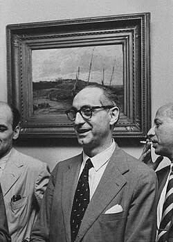 Arturo Frondizi on the UCR committee.