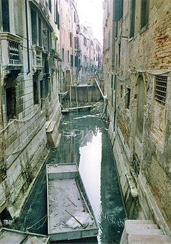 Cleaning of canals in the late 1990s