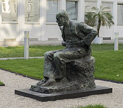 A monument to Sigmund Freud at the Medical University of Vienna