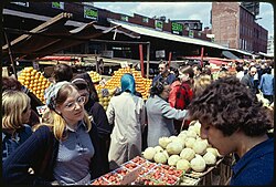 Outdoor market at Haymarket Square in 1973