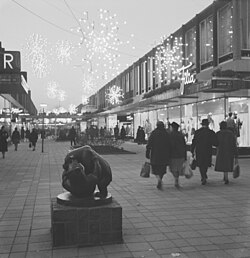 Lijnbaan, Rotterdam's main shopping street, 1961