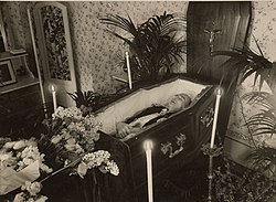 Polish composer Karol Szymanowski lying in his coffin, 1937