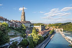 The Old City with the Minster and its platform above the lower Matte quarter and the Aare