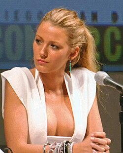 Lively at the 2010 San Diego Comic-Con