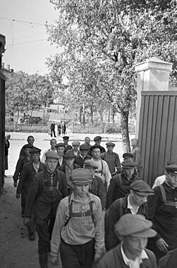 Soviet conscripts in Moscow after Nazi Germany invaded the Soviet Union, 1941.