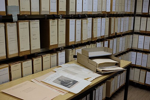 Folders of press clippings in the persons archive (2015)