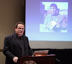 Quentin Wheeler, speaking at the annual meeting of the History of Science Society, Phoenix, Arizona, November 2009 (photo by Sage Ross)