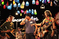 Colombian band Aterciopelados with the Spaniard Macaco.