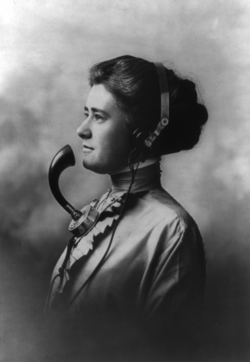 United States phone operator in 1911