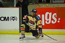 Sumida Yousuke wearing the team's away jersey which was introduced in 2011