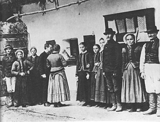 Béla Bartók recording folksongs of Czech peasants, 1908