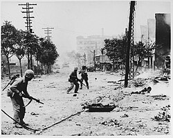U.S. Marines engaged in urban warfare in Seoul