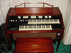 The L-100 spinet was particularly popular in the UK.[67]