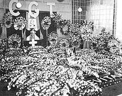 Perón's elaborately adorned funeral