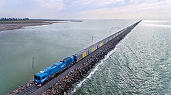 Trenes Argentinos Cargas train on La Picasa causeway