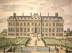 The British Museum was established in 1753 and had a library containing over 50,000 books.
