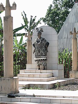 A statue of a chief in Bana, West Region