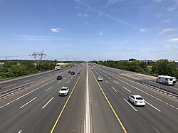View north along the New Jersey Turnpike (Interstate 95) just north of Exit 8A in South Brunswick