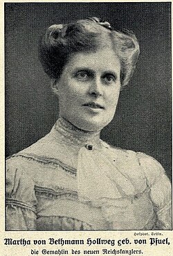 Martha von Bethmann Hollweg in 1909