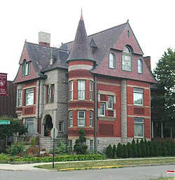 Hunter House in Woodbridge