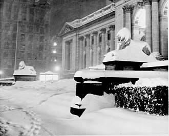 Patience and Fortitude, the "Library Lion" statues, in a December 1948 snowstorm