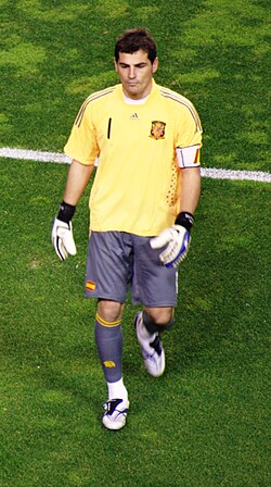 Spanish goalkeeper Iker Casillas is tied with Gianluigi Buffon and Manuel Neuer (5), with a record five consecutive wins between 2008 and 2012.