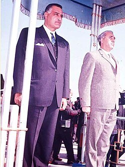 Hafiz (right) with Egyptian President Gamal Abdel Nasser on his arrival to Cairo for the 1964 Arab League summit