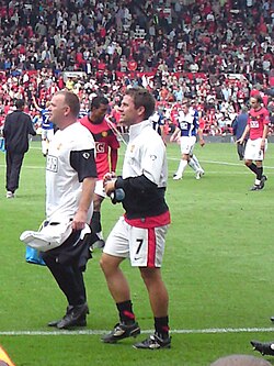 Owen (wearing No.7) at his Manchester United début, against Birmingham City on 16 August 2009.