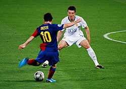 Messi aiming to shoot during the 2009 UEFA Champions League final against Manchester United