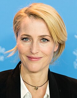 Gillian Anderson, Best Supporting Actress in a Series, Miniseries, or Television Film winner