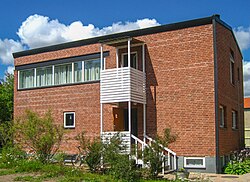 Villa Göth (1950) in Kåbo, Uppsala, Sweden. "New Brutalism" was used for the first time to describe this house.