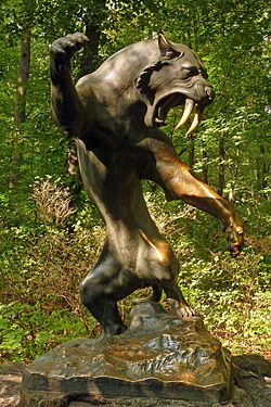 S. populator statue in Tierpark Berlin