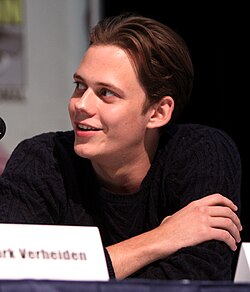 Critics particularly praised Bill Skarsgård's portrayal of Pennywise.