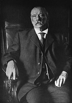 The last known photograph of Cleveland by Underwood & Underwood (1907)