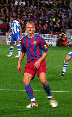 Larsson playing for Barcelona against Deportivo in 2006