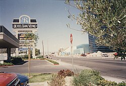 Looking west on Tropicana Avenue, east of the Las Vegas Boulevard intersection, in 1994 by what is now Oyo. Note the lack of elevated pedestrian walkways in the background.