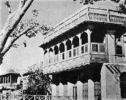Shanasheel of the old part of Basra city, 1954