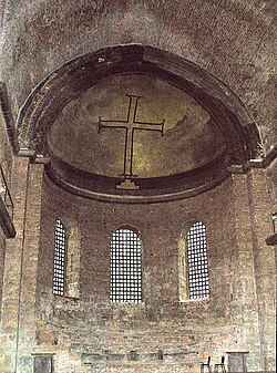 A simple cross: an example of iconoclast art in the Hagia Irene Church in Istanbul, which was secularized and today serves as a museum and concert hall.